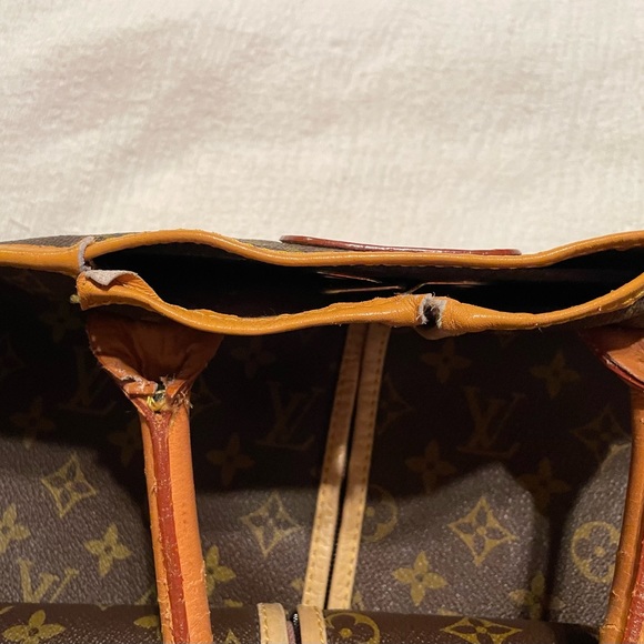 Louis Vuitton Monogram Garment Bag - Picture 15 of 16